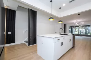 Photo #5: O6366599 Listing