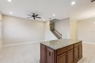 Photo #6: O6366610 Listing