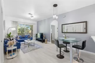 Photo #6: O6366648 Listing