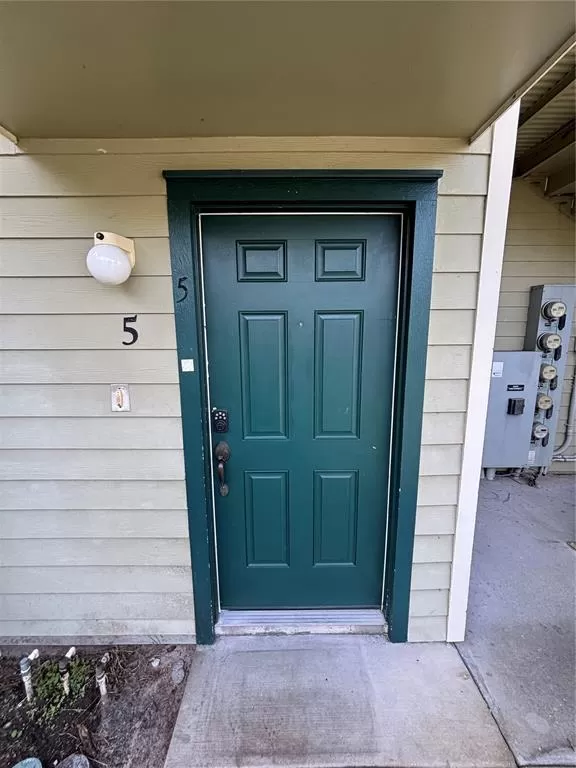 MLS: O6366681 Condo For Sale