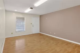 Photo #2: O6366900 Listing