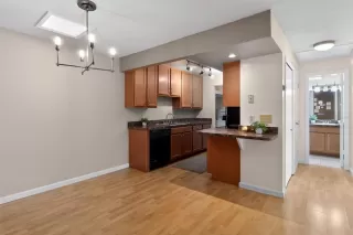 Photo #6: O6366900 Listing