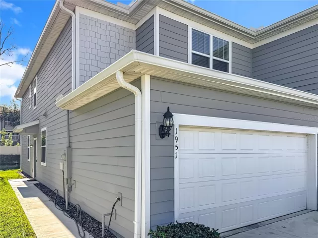 MLS: O6367023 Condo For Sale