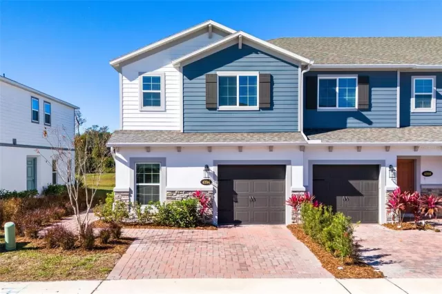 MLS: O6367085 Condo For Sale