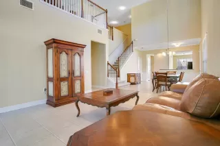 Photo #6: O6367214 Listing