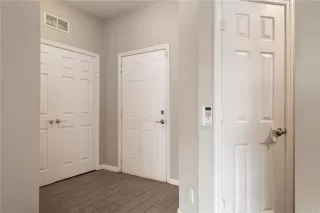 Photo #3: O6367226 Listing