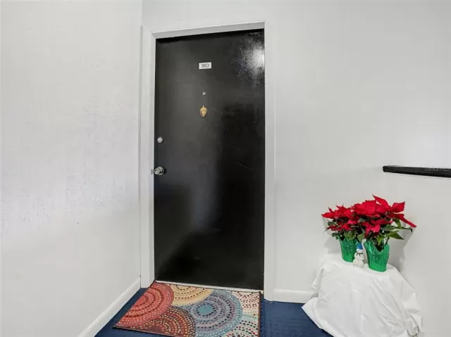 MLS: O6367275 Condo For Sale