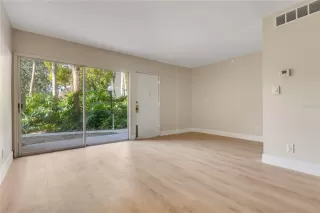 Photo #3: O6367297 Listing