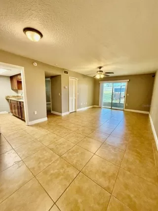 Photo #2: O6367370 Listing