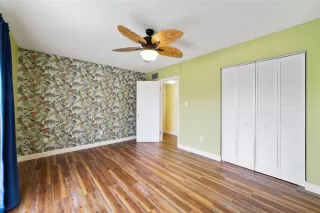 Photo #5: O6367436 Listing