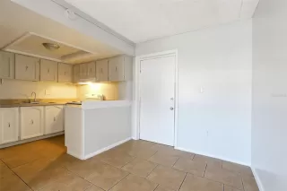 Photo #3: O6367546 Listing