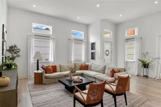 Photo #4: O6367552 Listing 