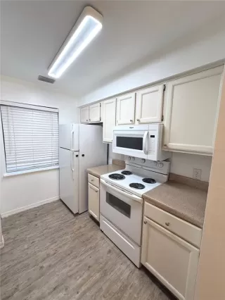 Photo #3: O6367569 Listing