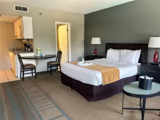 Photo #2: O6367752 Listing