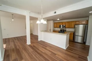 Photo #6: O6367984 Listing