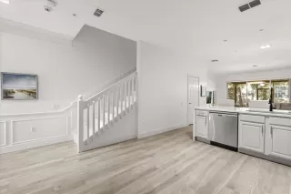 Photo #2: O6368108 Listing