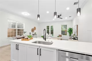 Photo #6: O6368354 Listing