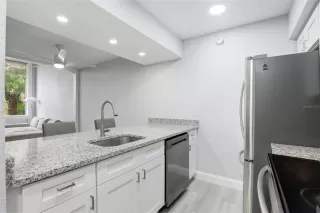 Photo #4: O6368369 Listing 