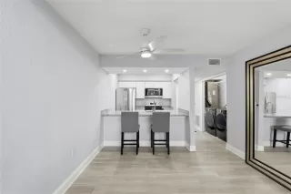 Photo #6: O6368369 Listing 