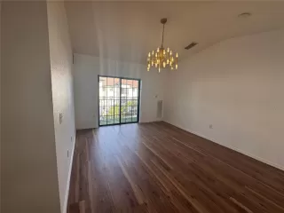 Photo #5: O6368551 Listing 