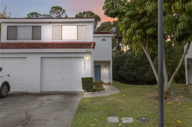 MLS: O6368623 Condo For Sale