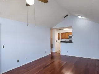 Photo #5: O6368658 Listing 