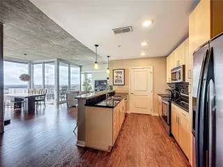 Photo #2: O6368753 Listing 