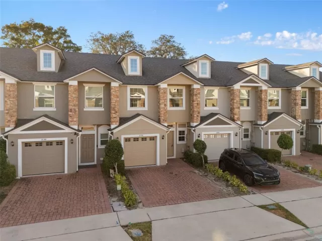 MLS: O6368775 Condo For Sale