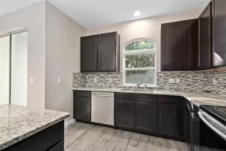 Photo #6: O6368775 Listing