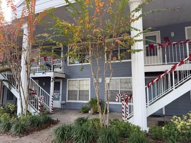 MLS: O6368855 Condo For Sale