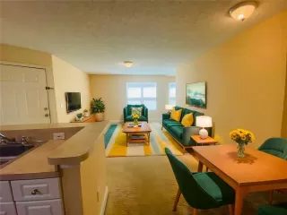 Photo #4: O6368933 Listing 