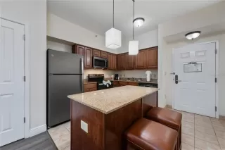 Photo #3: O6369151 Listing