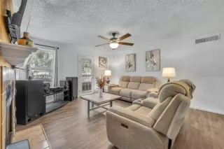 Photo #3: O6369180 Listing