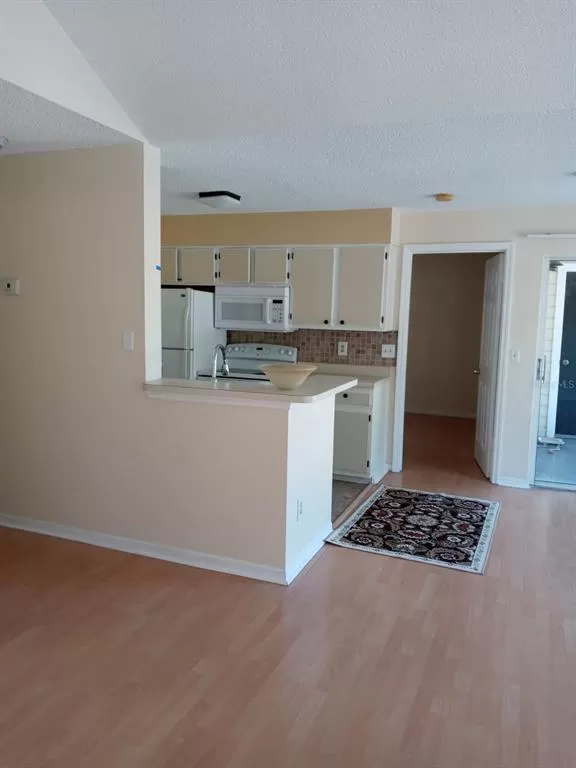 MLS: O6369203 Condo For Sale