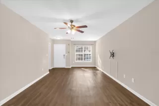 Photo #5: O6369251 Listing 