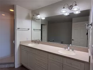 Photo #4: O6369482 Listing