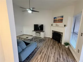 Photo #4: O6369511 Listing