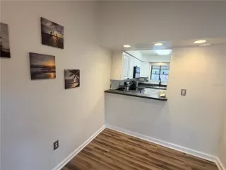 Photo #6: O6369511 Listing