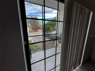 Photo #4: O6369668 Listing