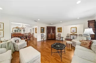 Photo #4: O6369792 Listing 