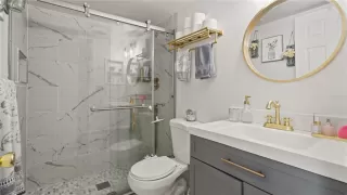 Photo #6: O6369888 Listing