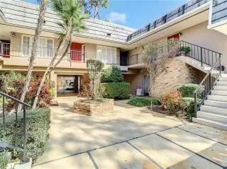 Photo #1: O6369943 Listing 