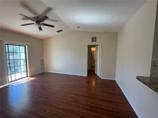 Photo #3: O6370070 Listing 