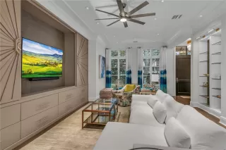 Photo #4: O6370317 Listing