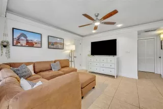 Photo #3: O6370353 Listing