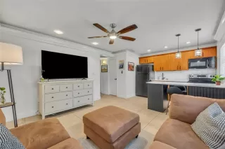 Photo #6: O6370353 Listing