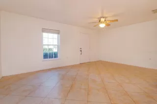 Photo #1: O6370367 Listing