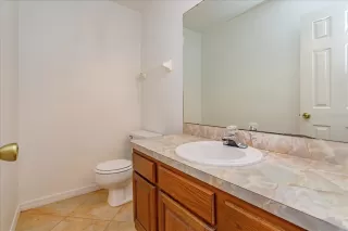 Photo #6: O6370367 Listing