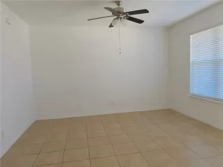 Photo #5: O6370436 Listing 