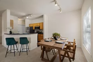 Photo #6: O6370494 Listing